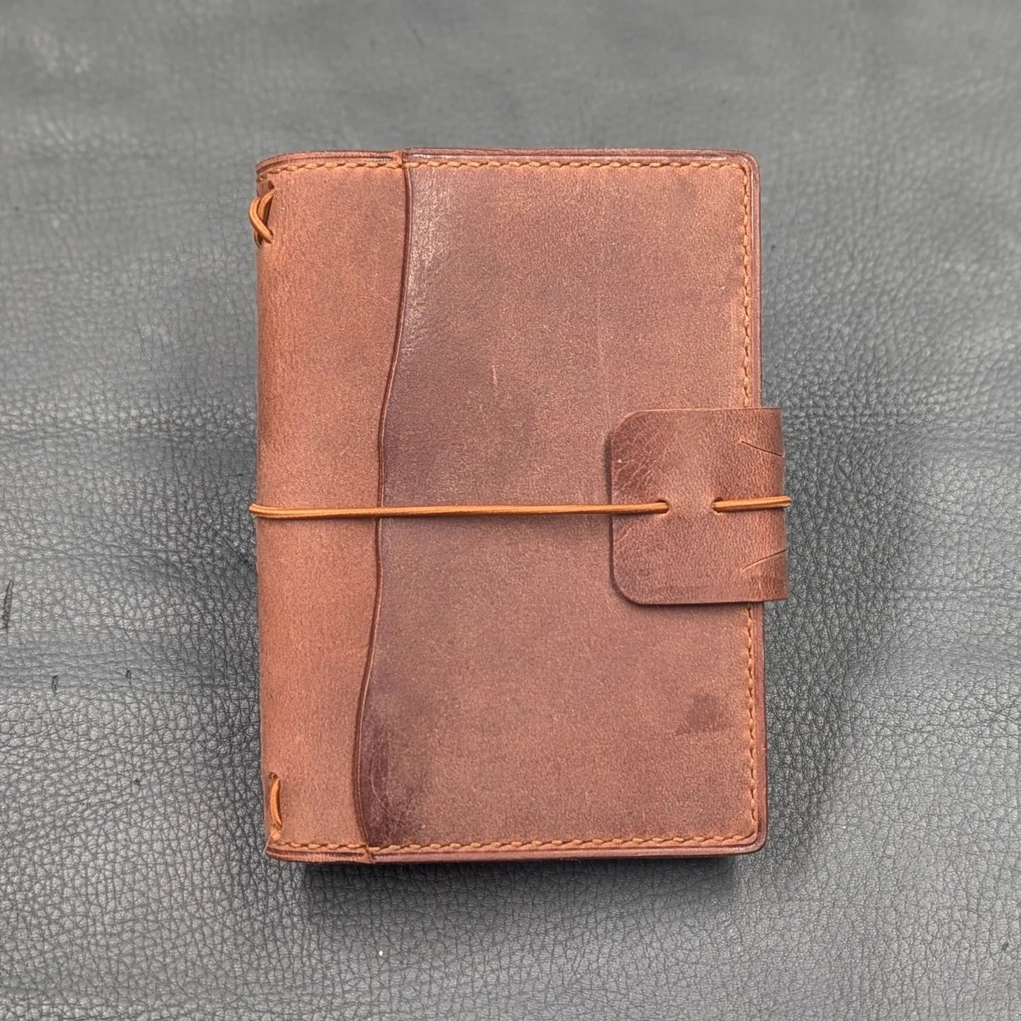 PASSPORT Traveller's Refillable Notebook | Ruggine Red, No. 2 + Key Fob