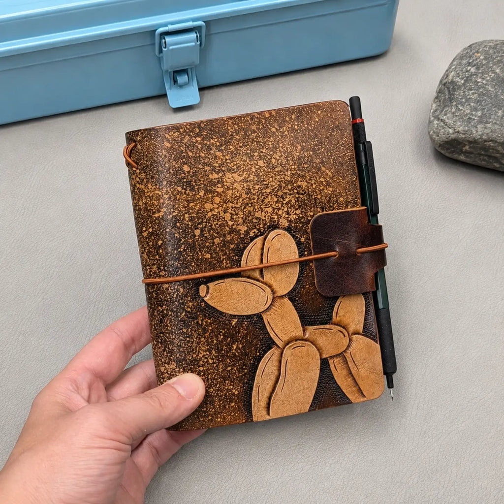 Passport Traveller's Notebook | Tooled Balloon Dog, No. 2