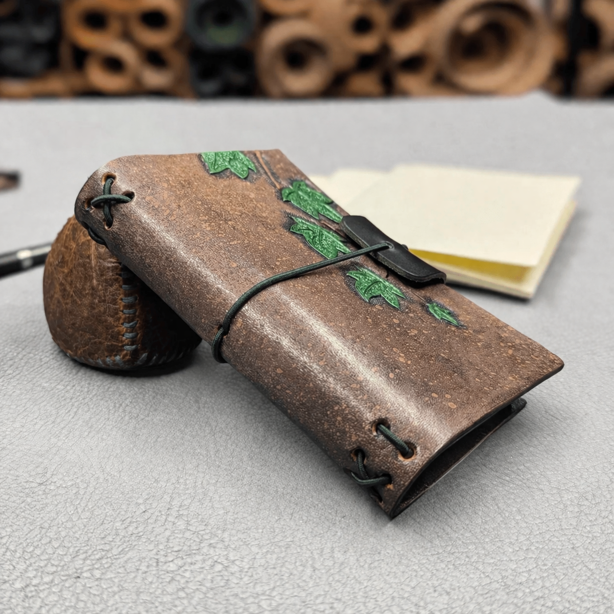 PASSPORT Traveller's Notebook | Tooled Painted Ivy Vine, No. 1