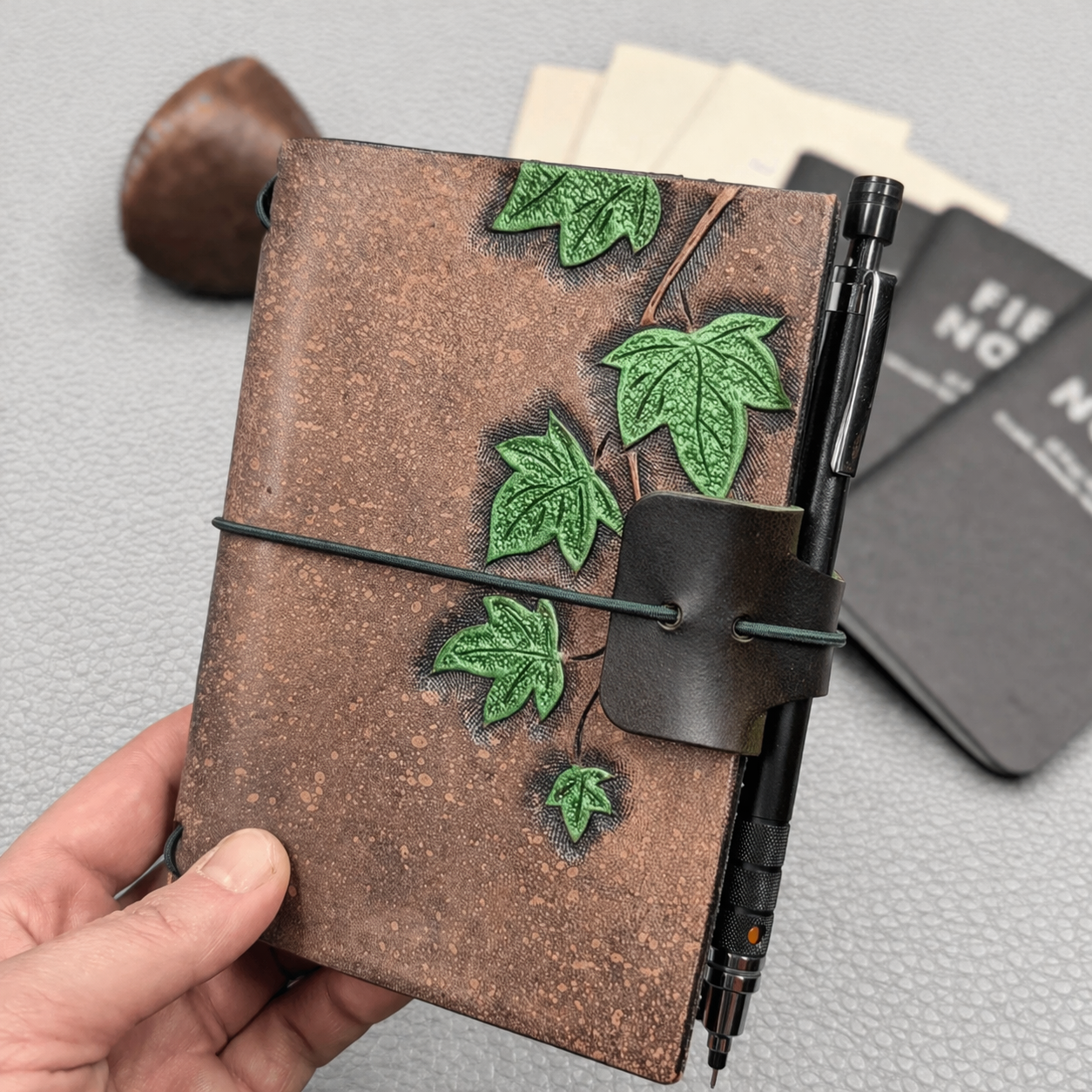 PASSPORT Traveller's Notebook | Tooled Painted Ivy Vine, No. 1