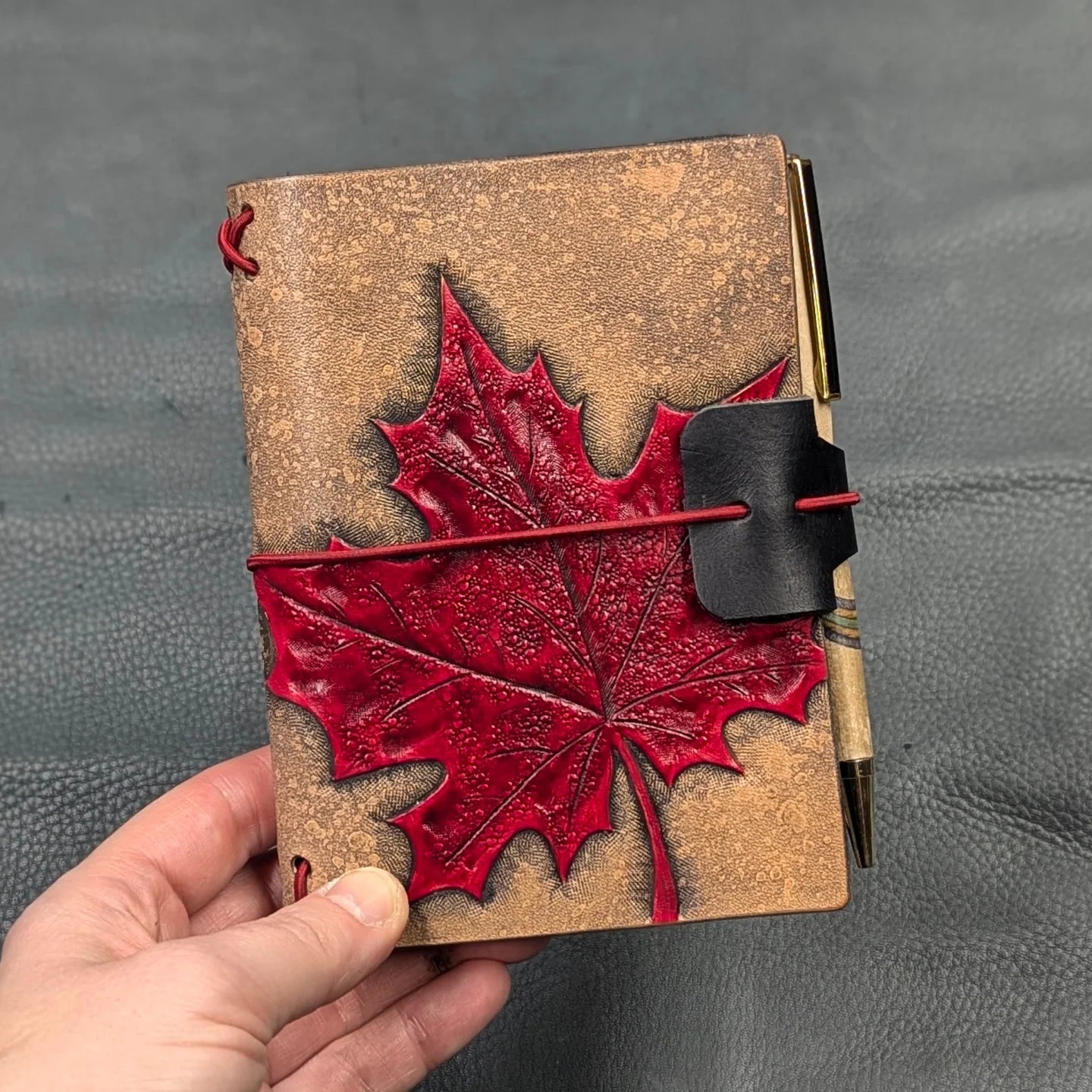PASSPORT Traveller's Notebook | Tooled Maple Leaf, No. 2