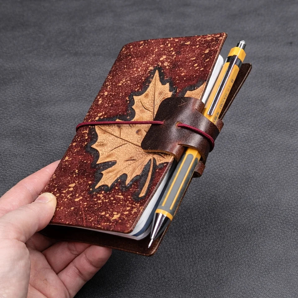PASSPORT Traveller's Notebook | Tooled Maple Leaf, No. 1