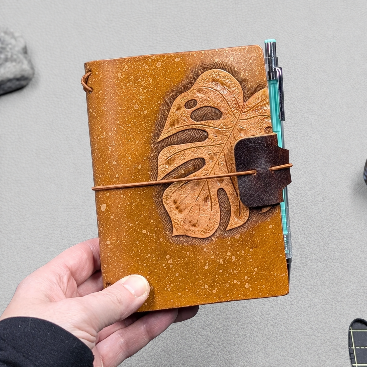 PASSPORT Traveller's Notebook | Tooled Monstera Leaf, No. 6