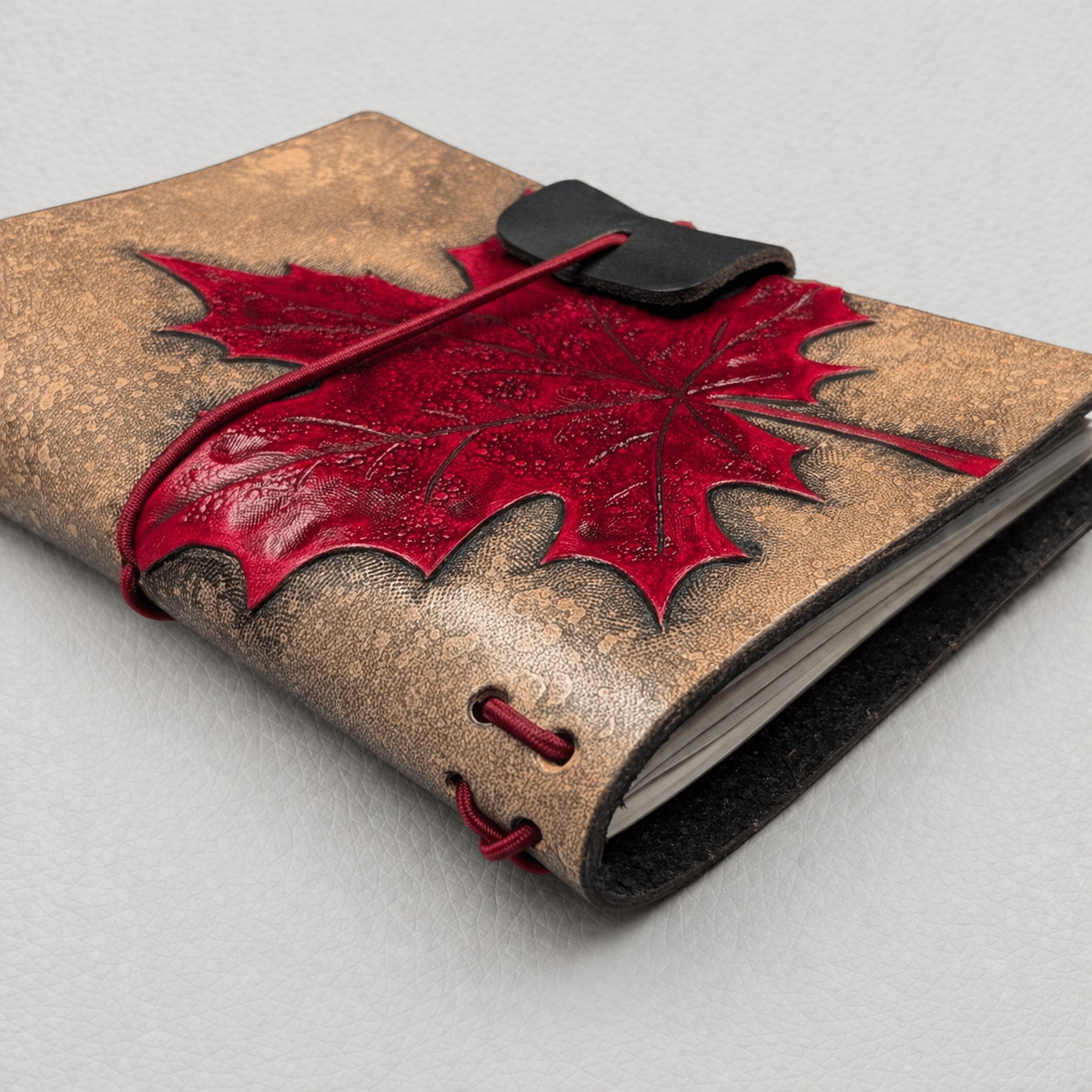 PASSPORT Traveller's Notebook | Tooled Maple Leaf, No. 2