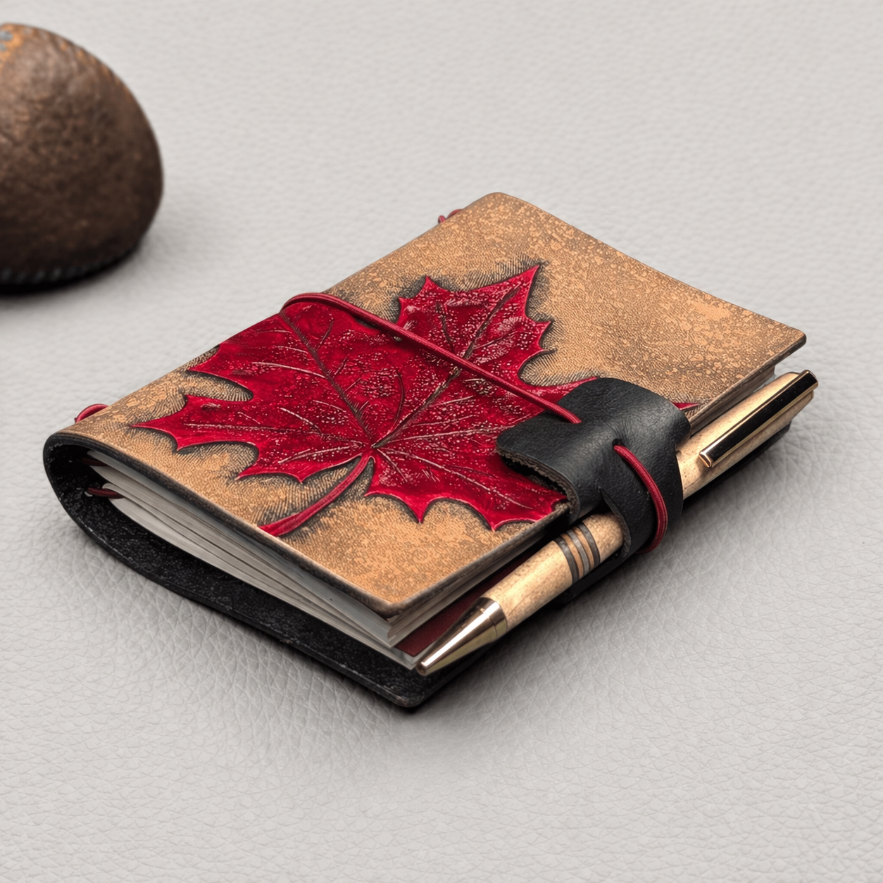 PASSPORT Traveller's Notebook | Tooled Maple Leaf, No. 2