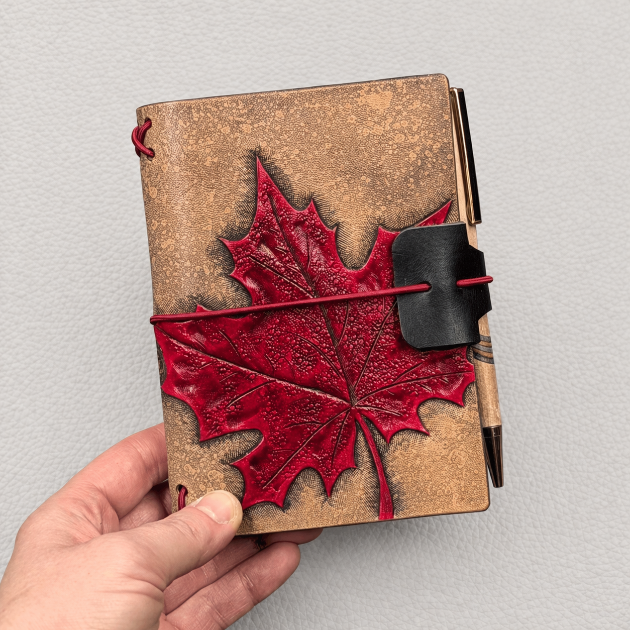 PASSPORT Traveller's Notebook | Tooled Maple Leaf, No. 2