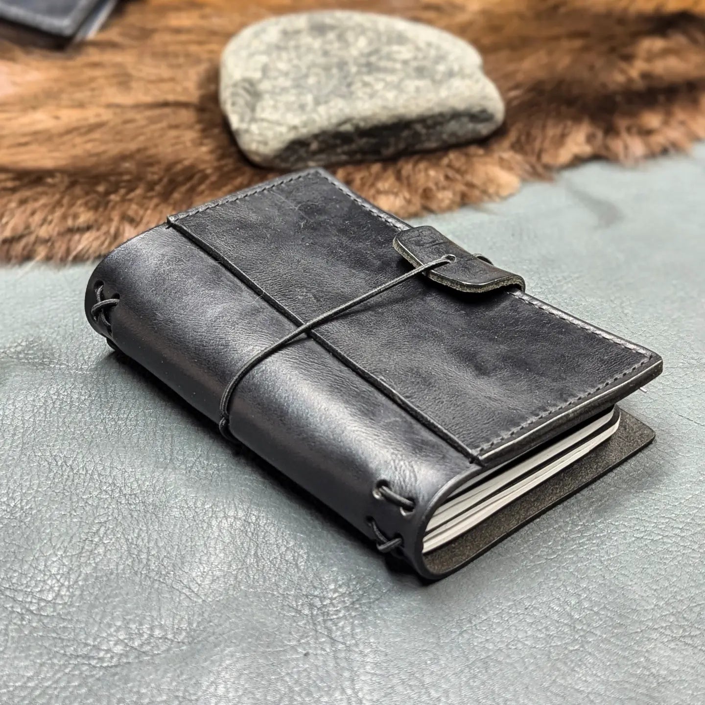 POCKET Traveller's Notebook | Long Haul BASALT, No. 1