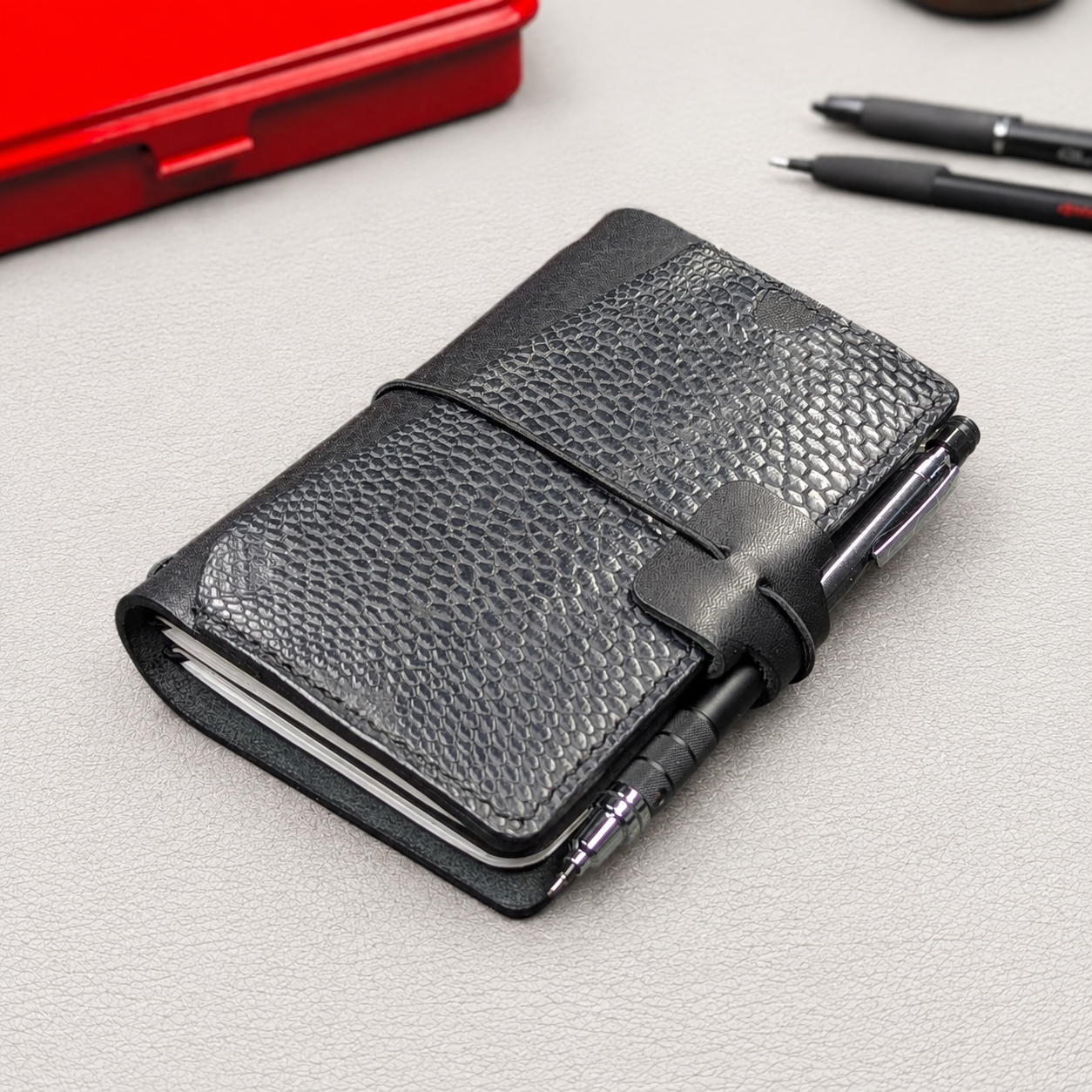 POCKET Traveller's Refillable Notebook | Beaver Tail