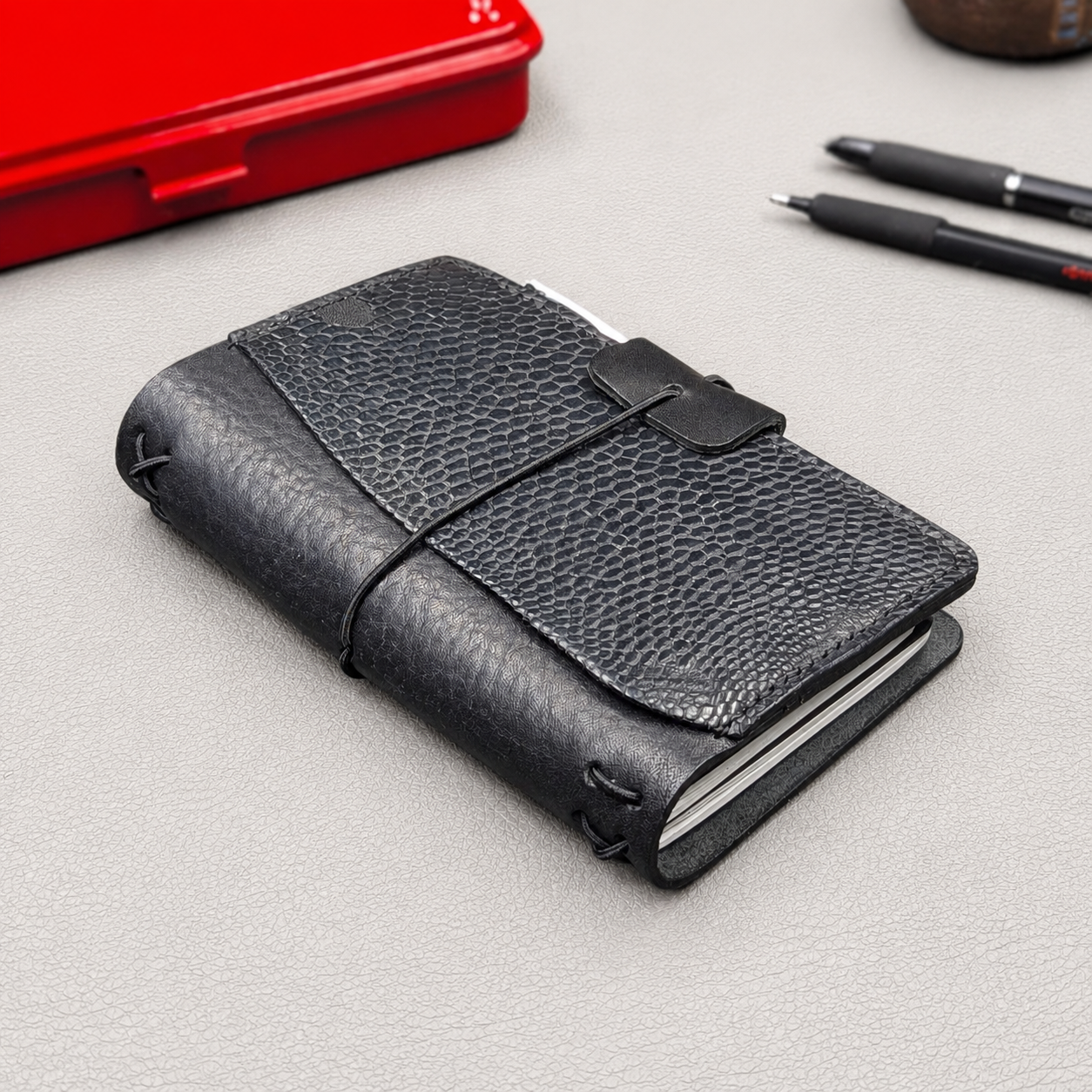 POCKET Traveller's Refillable Notebook | Beaver Tail