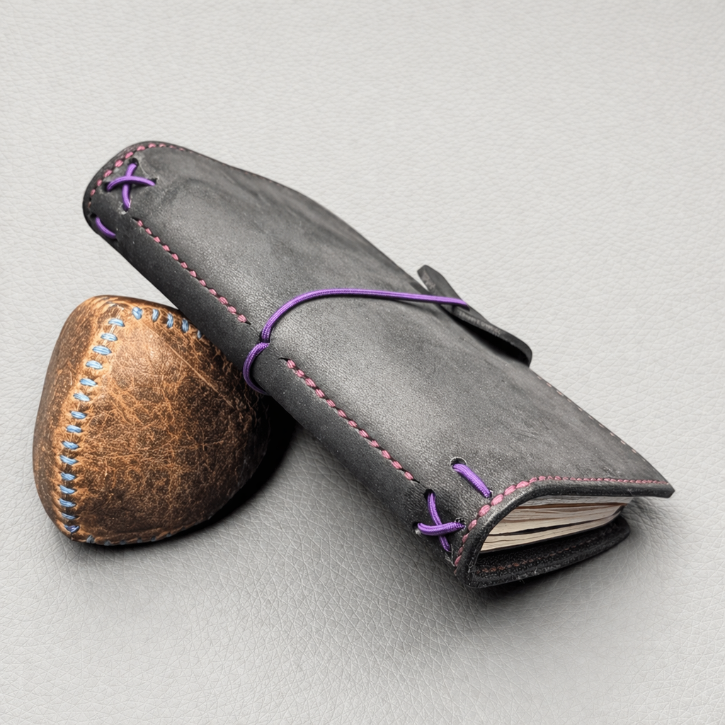 POCKET Traveller's Notebook | Charcoal Nubuck, No. 1