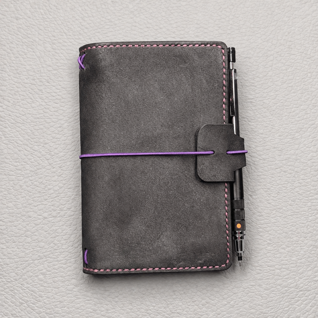 POCKET Traveller's Notebook | Charcoal Nubuck, No. 1