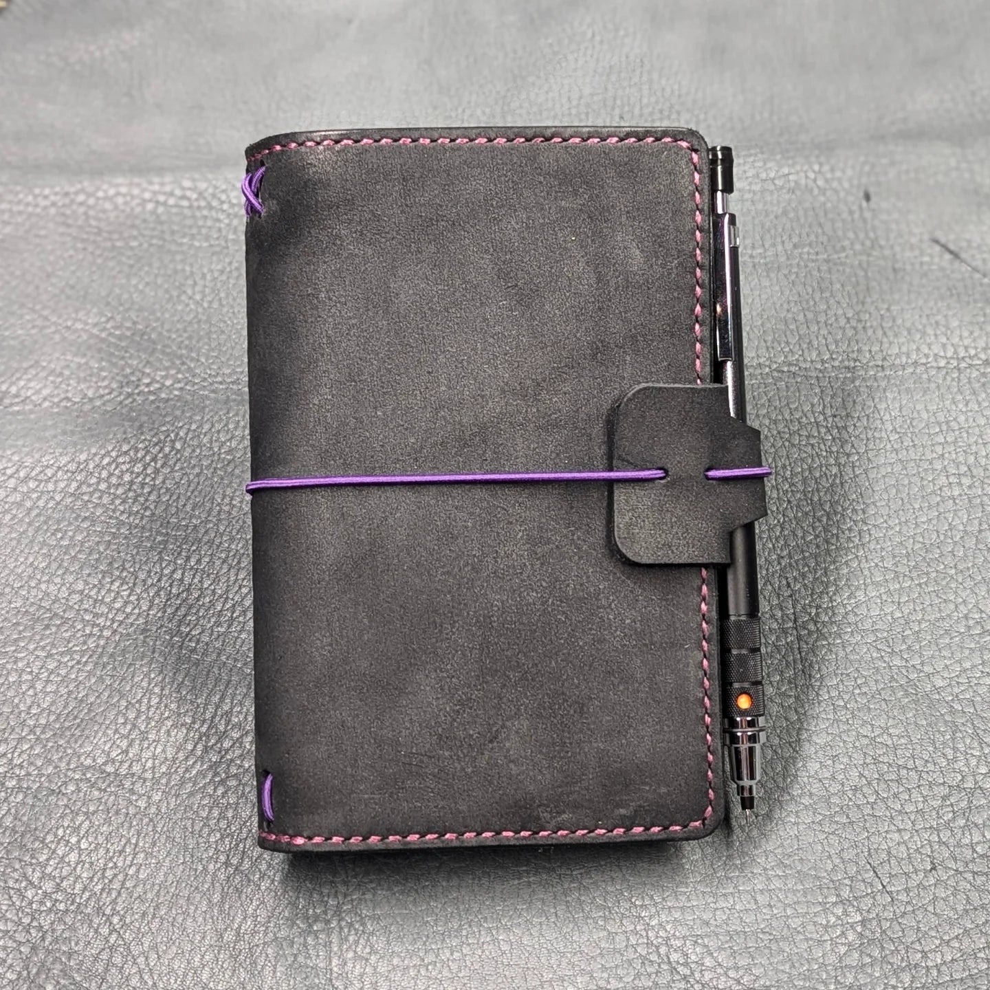 POCKET Traveller's Refillable Notebook | Charcoal Nubuck No. 1